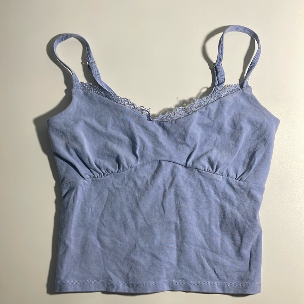 lightly blue cropped tank with lace